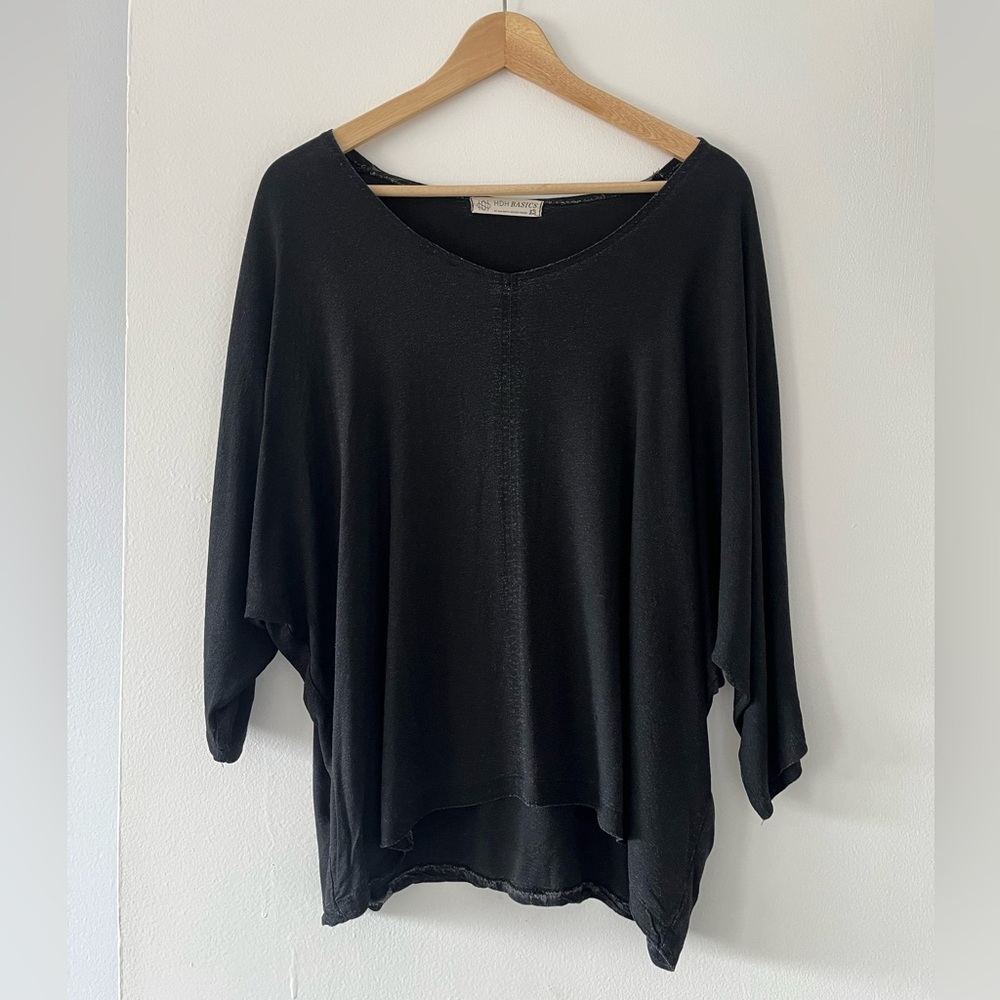 Hackwith Design House Black 3/4-Length Top